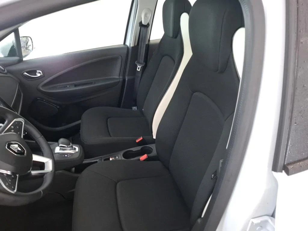 Renault Zoe 52kWh, снимка 9 - Автомобили и джипове - 53994392