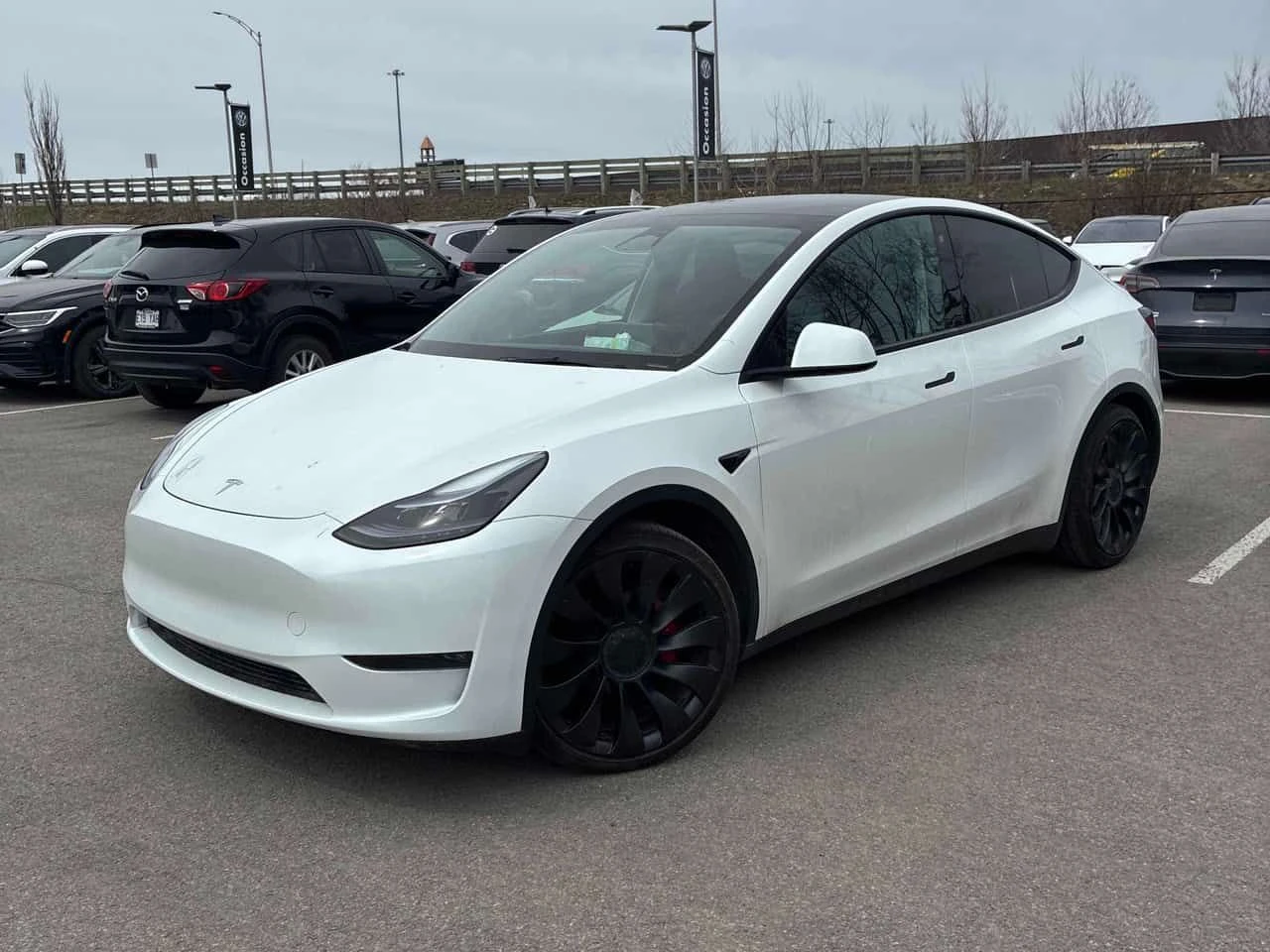 Tesla Model Y * Performance * CARFAX * ПРЕДСТАВИТЕЛСТВО 