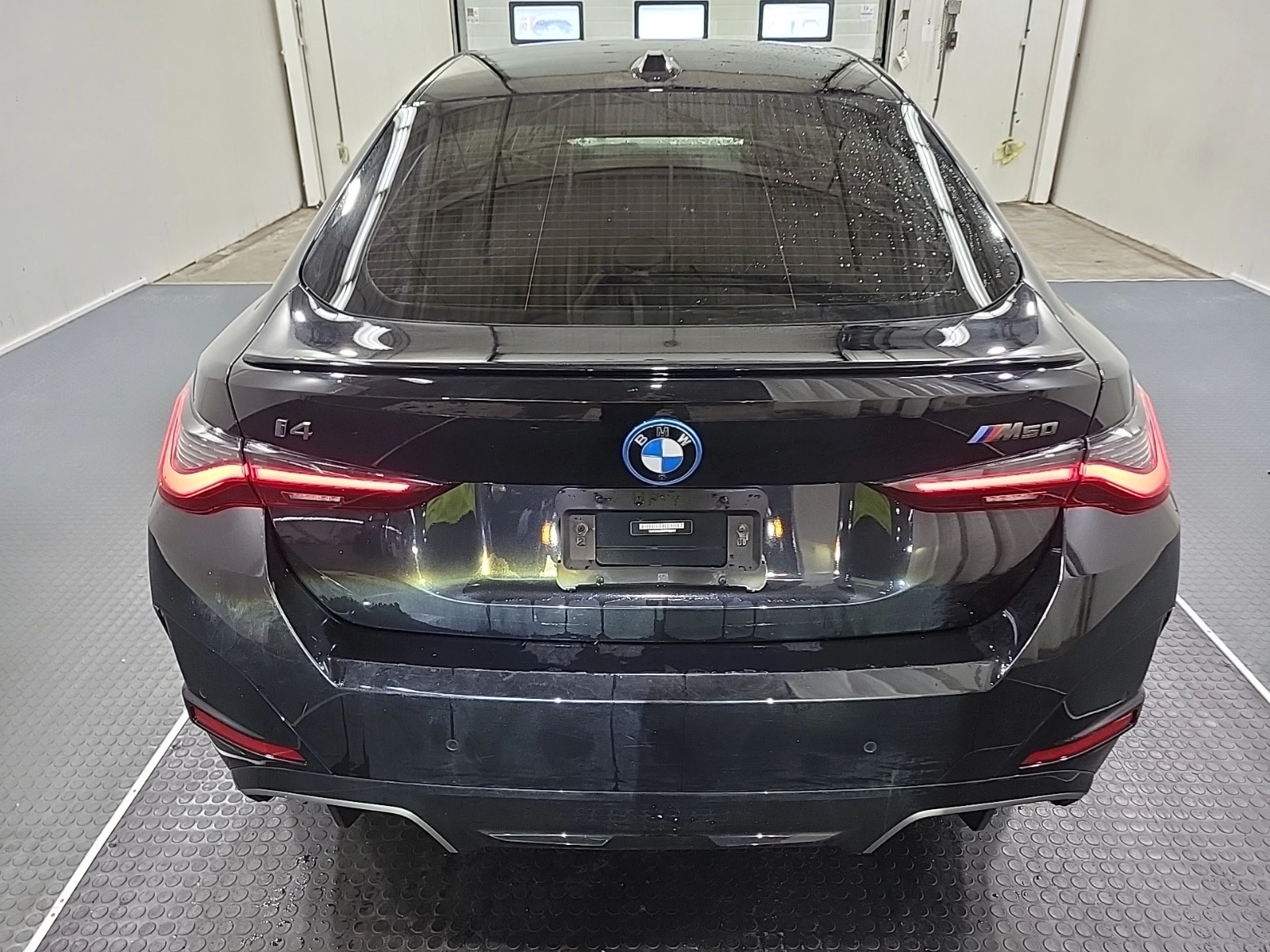 BMW i4 M Sport Pro| Harman Kardon| Shadow Line| 360| HUD, снимка 5 - Автомобили и джипове - 54619175
