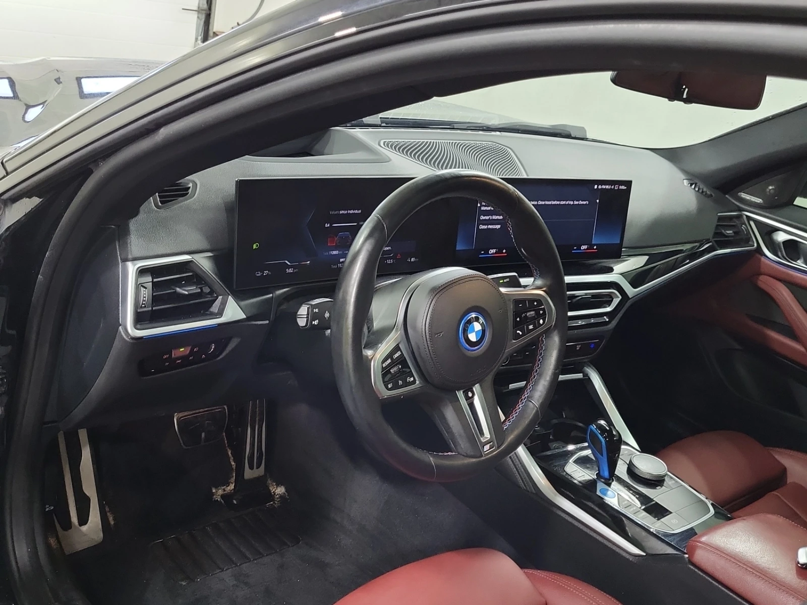BMW i4 M Sport Pro| Harman Kardon| Shadow Line| 360| HUD, снимка 8 - Автомобили и джипове - 54619175