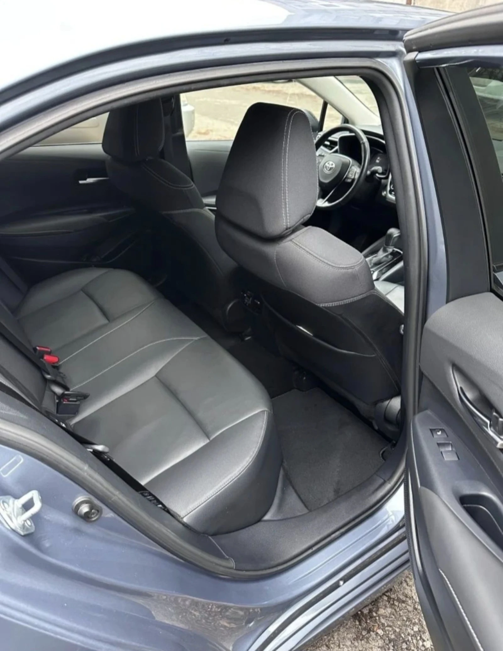 Toyota Corolla 1, 6 i GR SPORT 18INCH, снимка 6 - Автомобили и джипове - 55061750