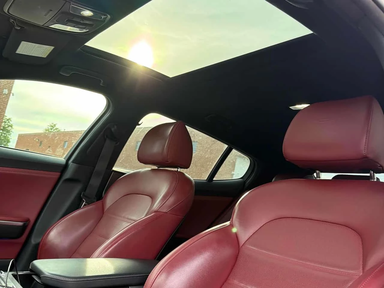 Kia Stinger * GT Limited * CARFAX * ЦЕНА ДО БГ, снимка 8 - Автомобили и джипове - 55077457