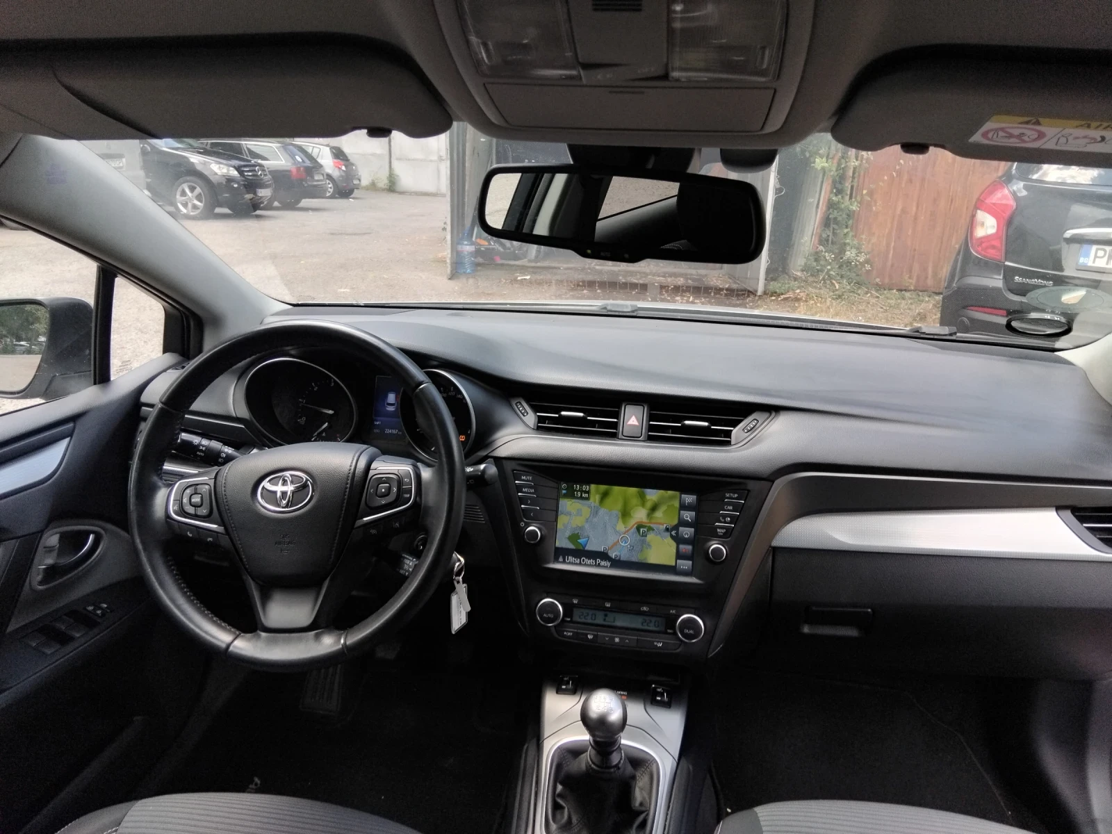 Toyota Avensis 2.0d4d, снимка 10 - Автомобили и джипове - 55261125