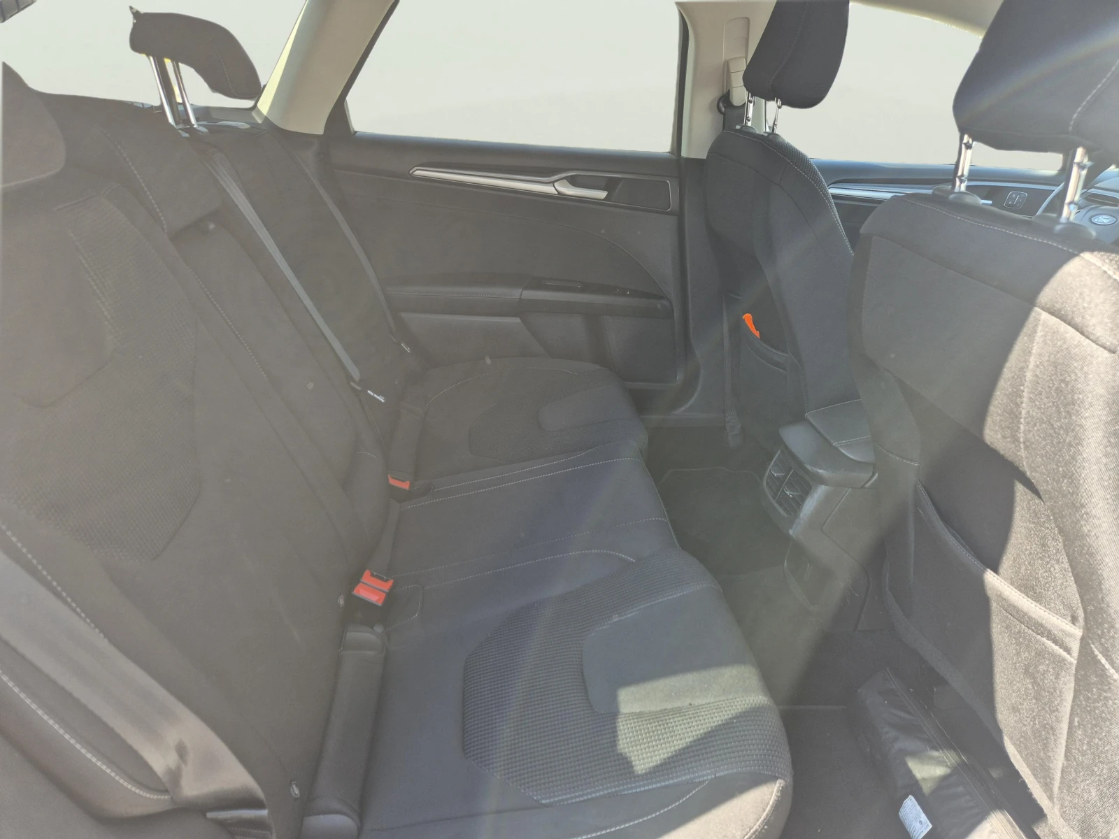 Ford Mondeo 2.0 EcoBlue, снимка 9 - Автомобили и джипове - 55533781