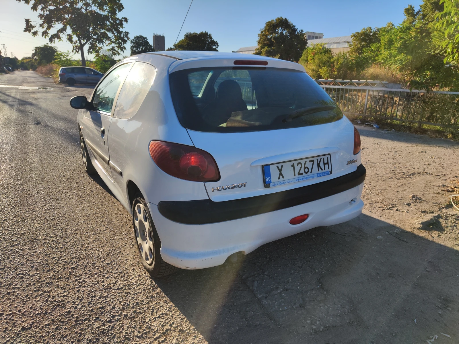 Peugeot 206 AFF, снимка 15 - Автомобили и джипове - 56015096