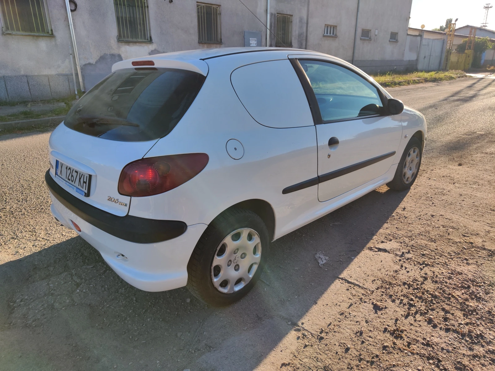 Peugeot 206 AFF, снимка 10 - Автомобили и джипове - 56015096