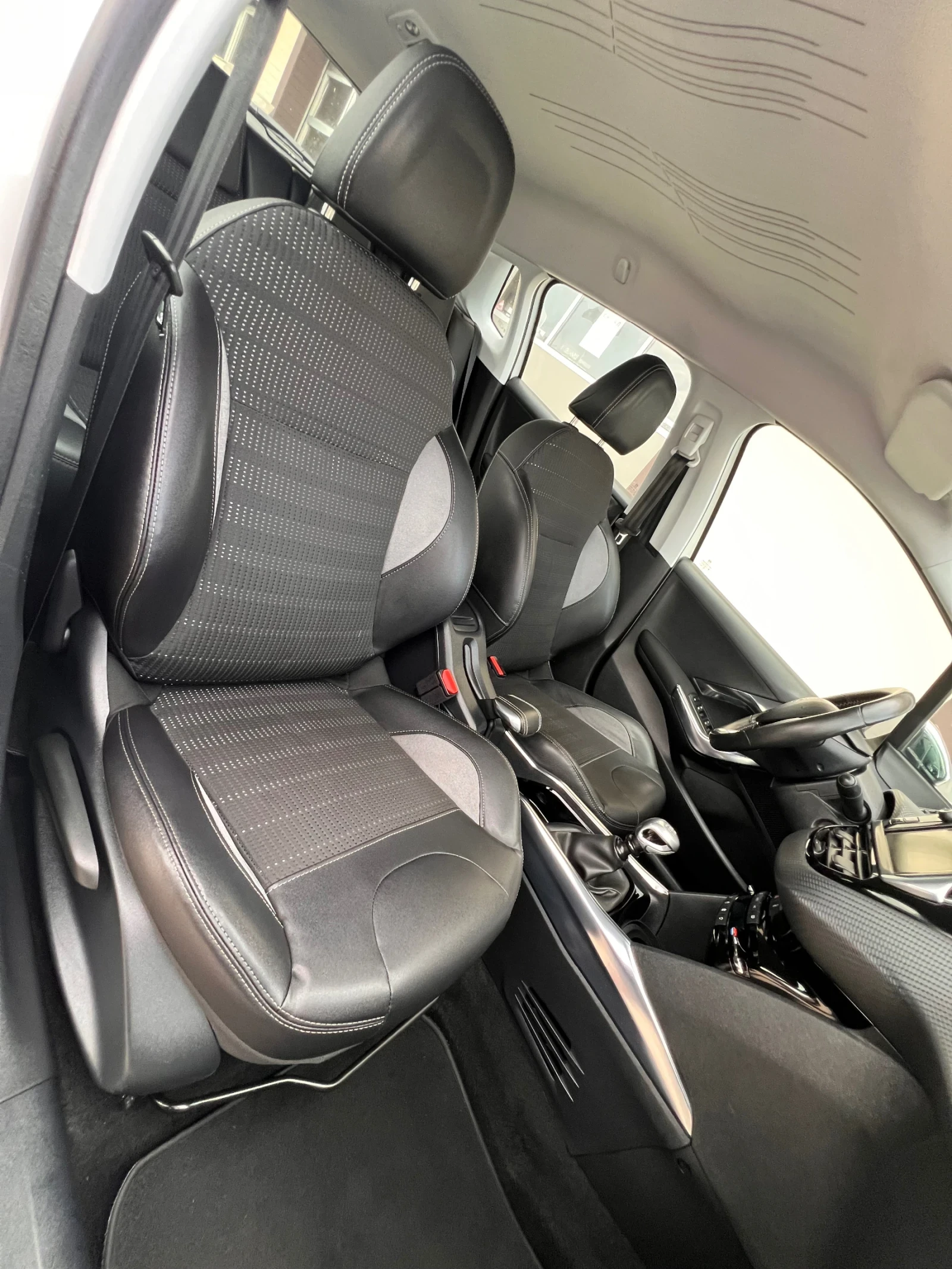 Peugeot 2008  1.6HDI 115�� ALLURE 78628��. NAVI LED EURO5B KTEO | Mobile.bg � ����������� 14