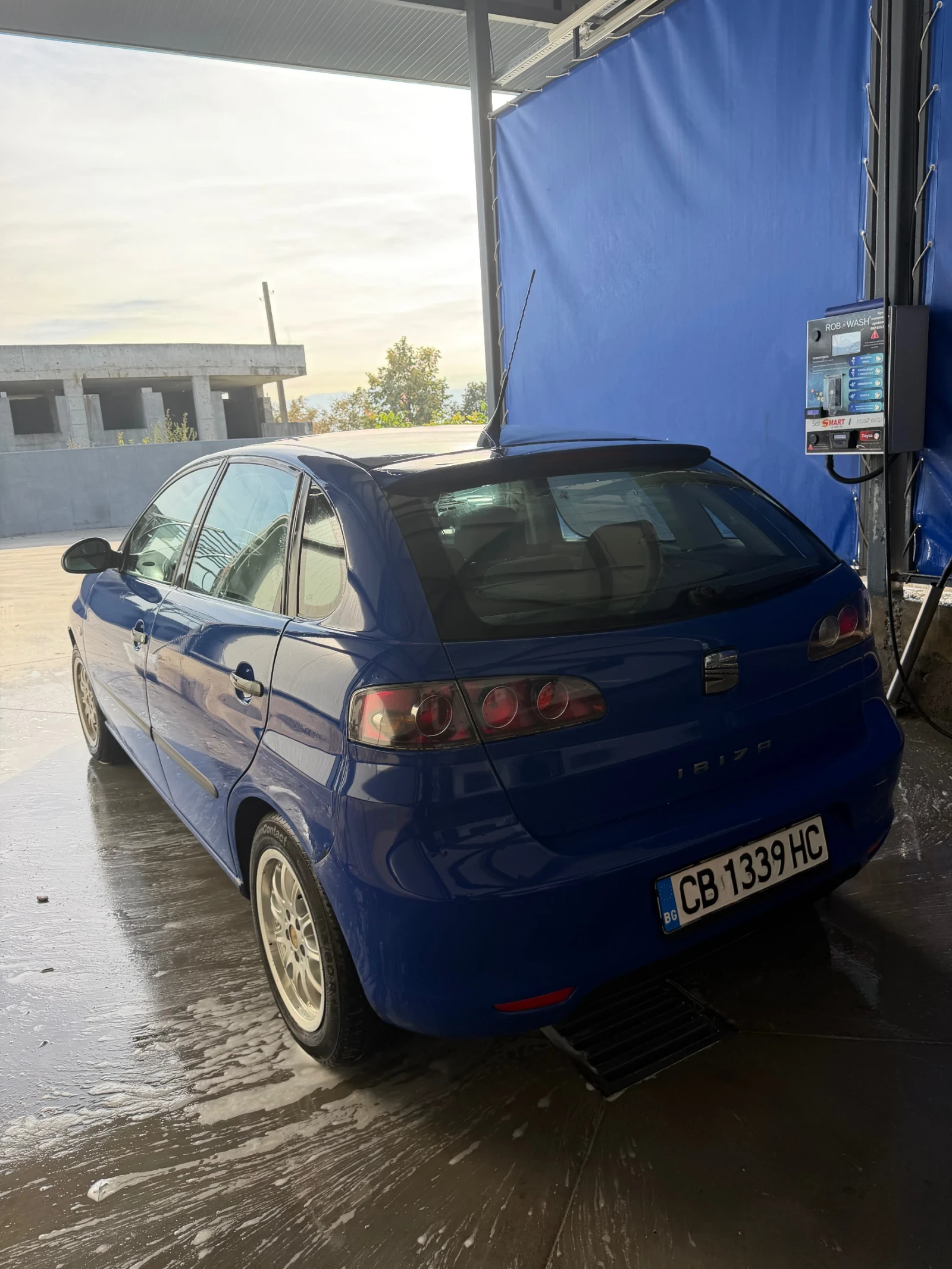 Seat Ibiza, снимка 4 - Автомобили и джипове - 56586131