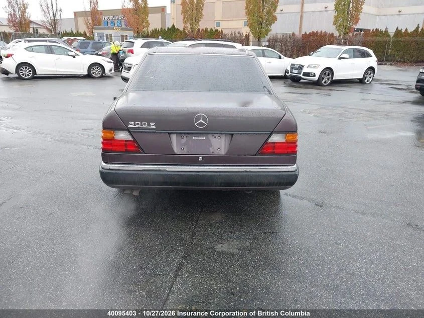 Mercedes-Benz 124, снимка 5 - Автомобили и джипове - 56706951