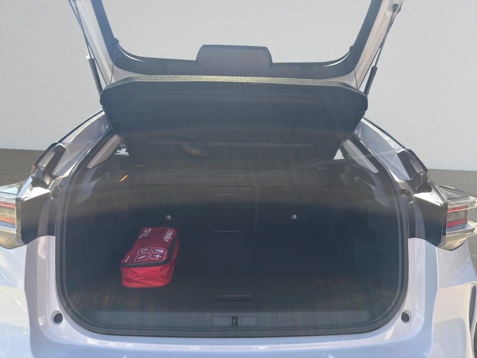 Citroen C4 MCA MAX HYBRID 145 AT ������ �������� �� 07.2031 � | Mobile.bg � ����������� 13