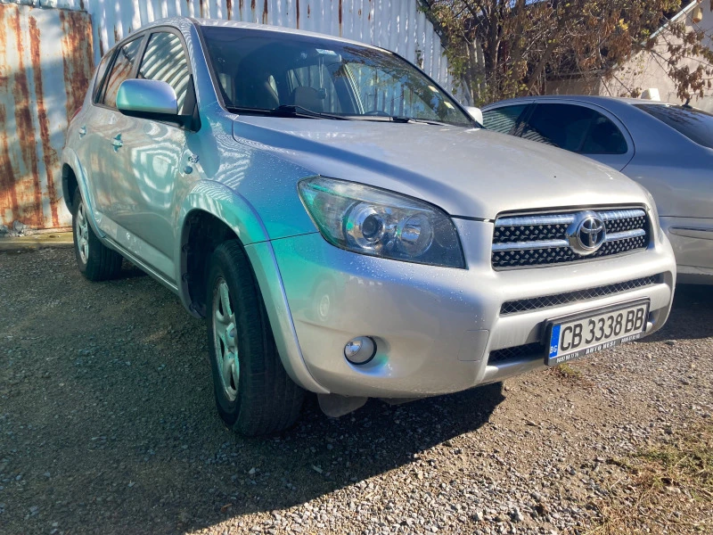 Toyota Rav4 2.2D, снимка 1 - Автомобили и джипове - 42874713