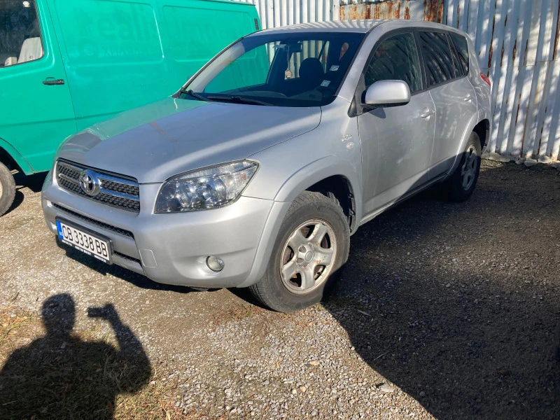 Toyota Rav4 2.2D, снимка 4 - Автомобили и джипове - 42874713