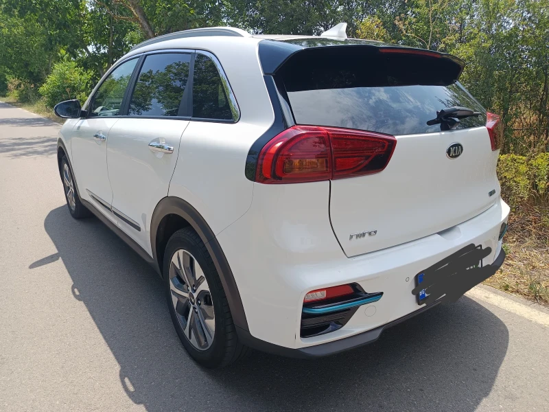 Kia Niro, снимка 5 - Автомобили и джипове - 52281377