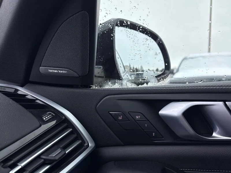 BMW X5 * M50i * CARFAX * БЕЗ ПЪРВОНАЧАЛНА ВНОСКА, снимка 11 - Автомобили и джипове - 53026021