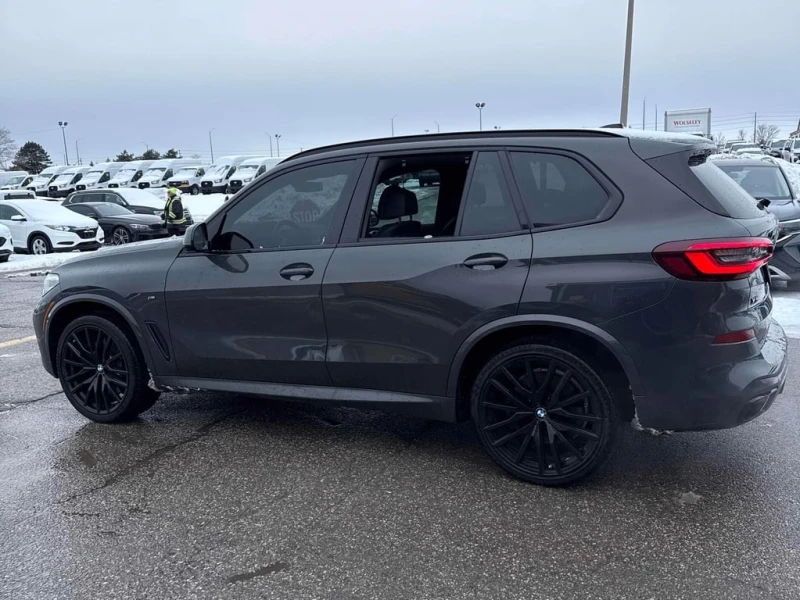BMW X5 * M50i * CARFAX * БЕЗ ПЪРВОНАЧАЛНА ВНОСКА, снимка 2 - Автомобили и джипове - 53026021