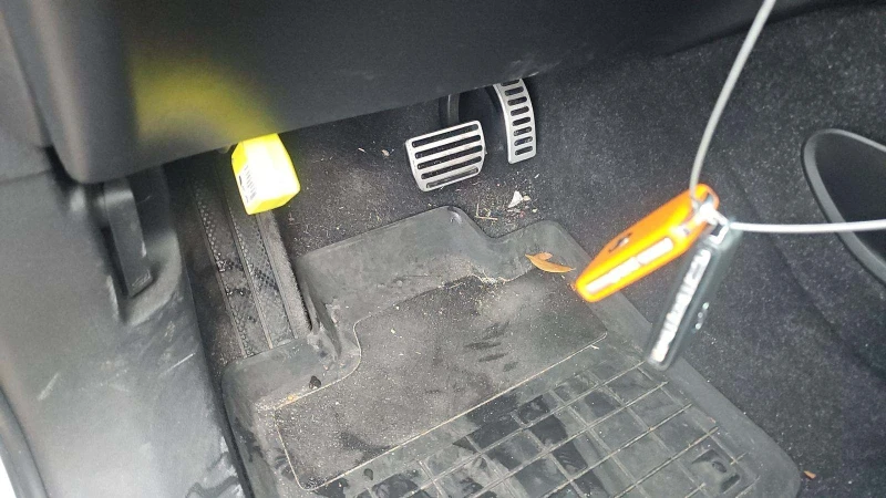 Volvo XC40 Recharge Pure Electric P8, снимка 17 - Автомобили и джипове - 53531110