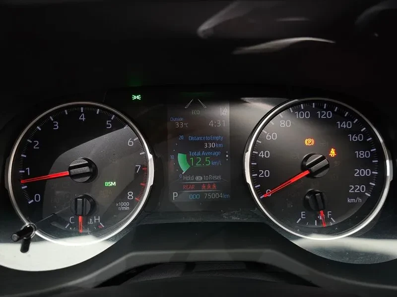 Toyota Rav4 2.5 2Wd, снимка 8 - Автомобили и джипове - 56131155