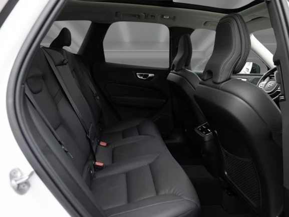 Volvo XC60 B5 AWD = Ultra Dark = �������� | Mobile.bg � ����������� 10