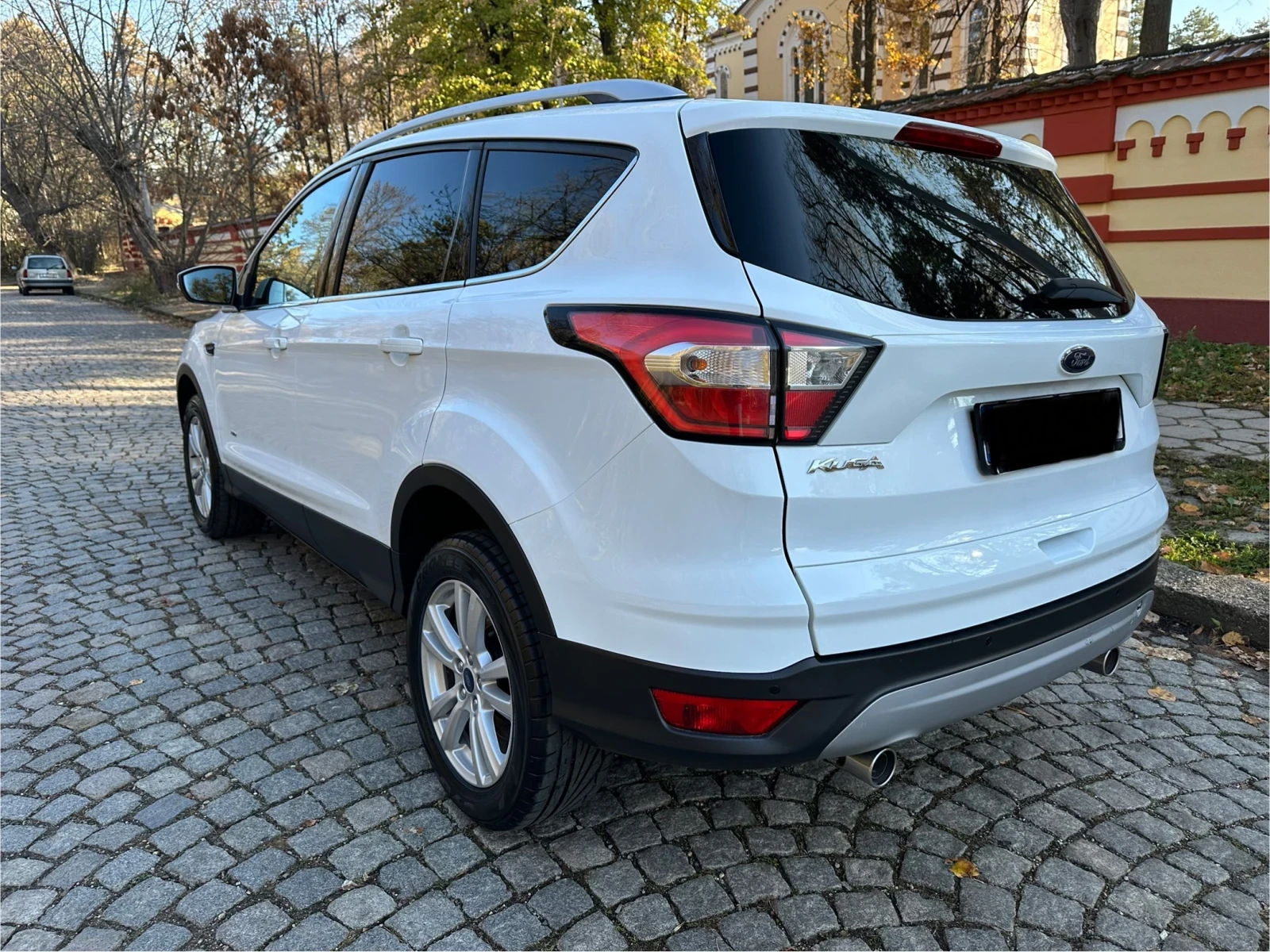 Ford Kuga BUSINESS 4WD 2.0 TDCi 150 PS A6 Powe - изображение 3