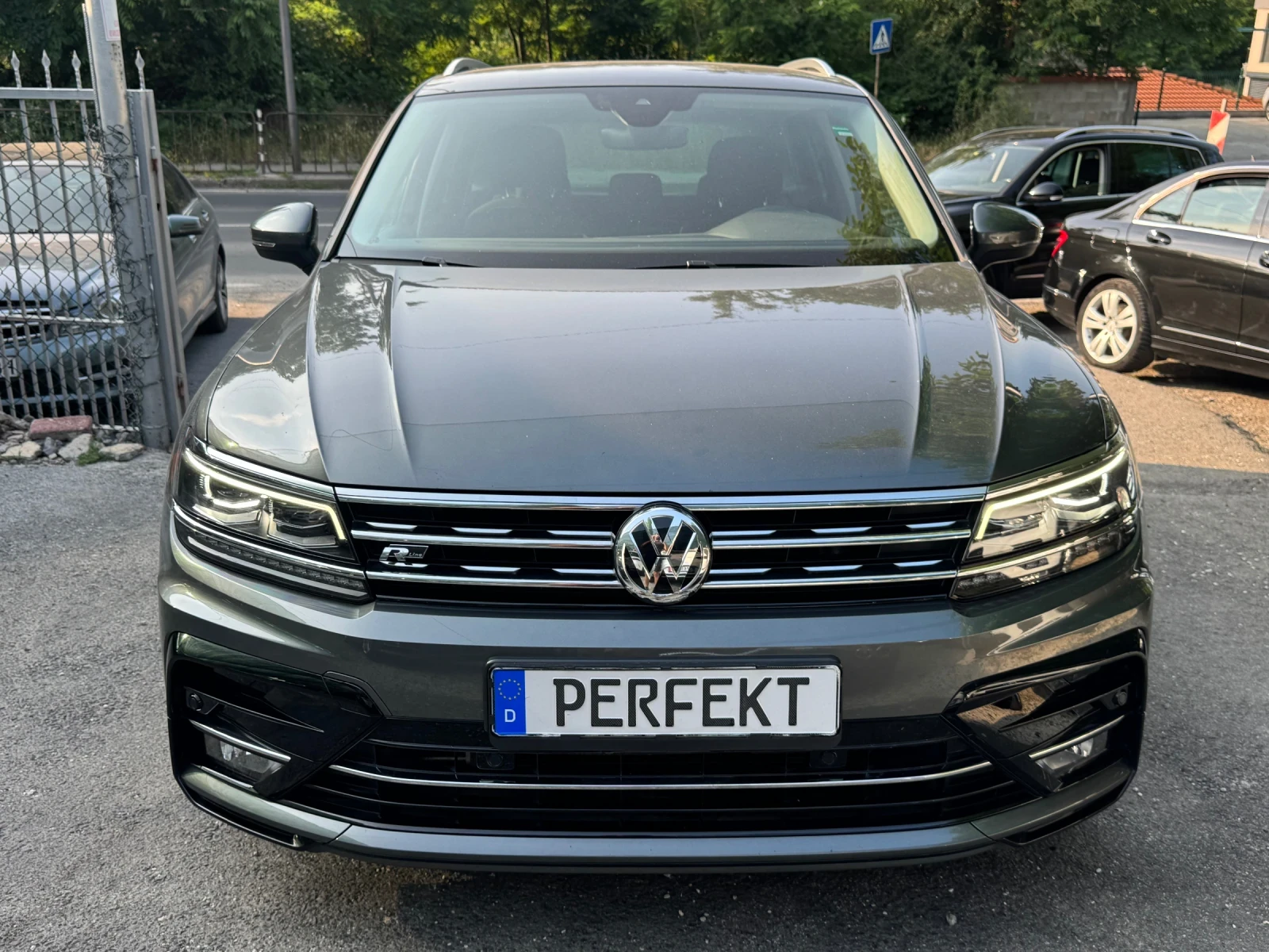 VW Tiguan 2.0TDI* DSG* R-line*  - изображение 2