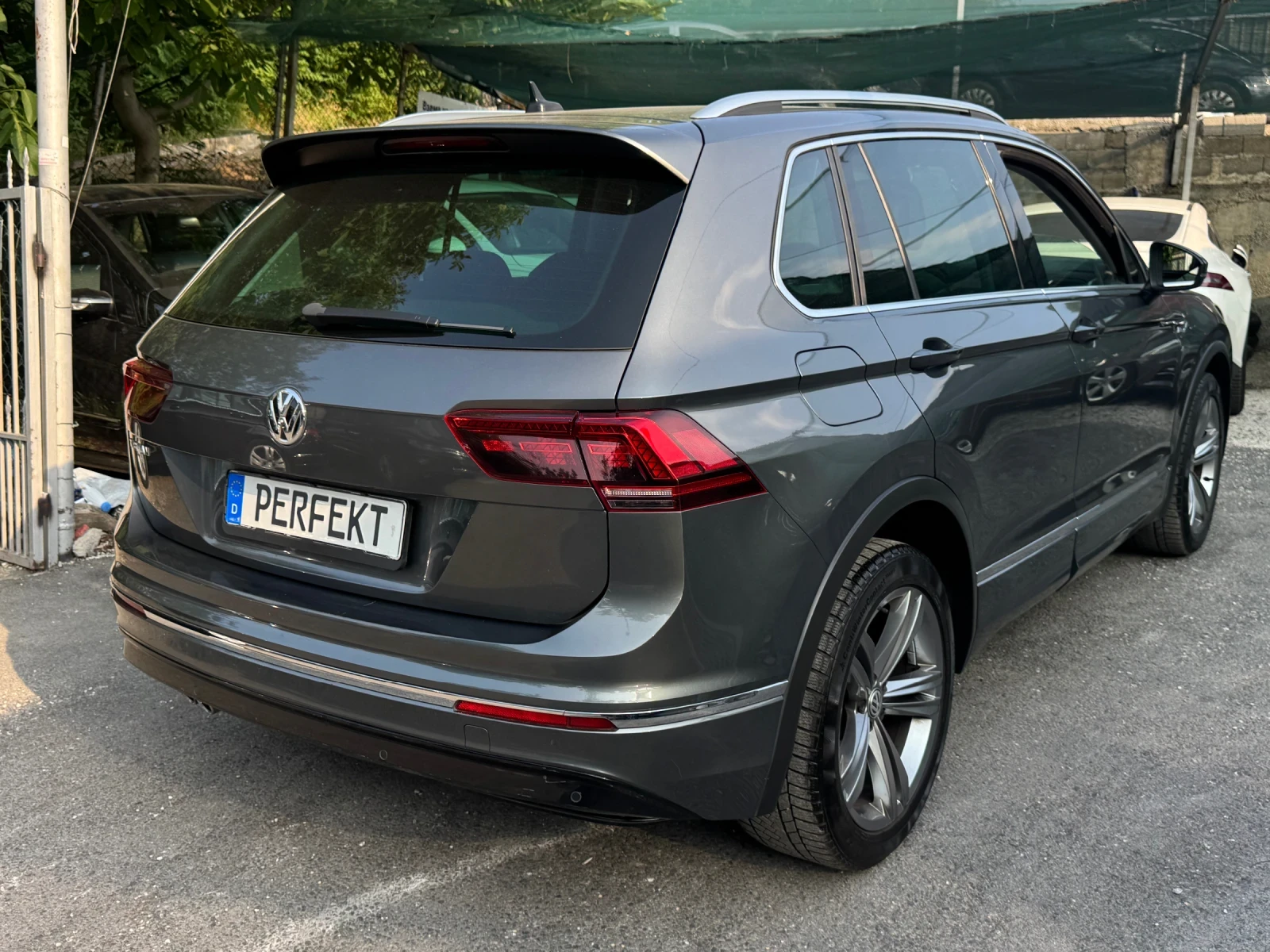 VW Tiguan 2.0TDI* DSG* R-line*  - изображение 4