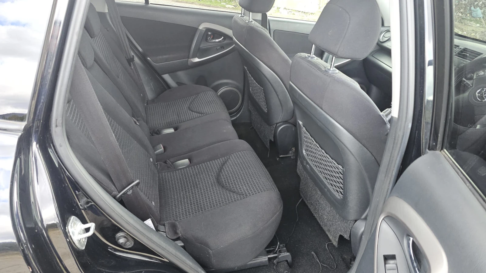 Toyota Rav4 D4D, снимка 9 - Автомобили и джипове - 53949733