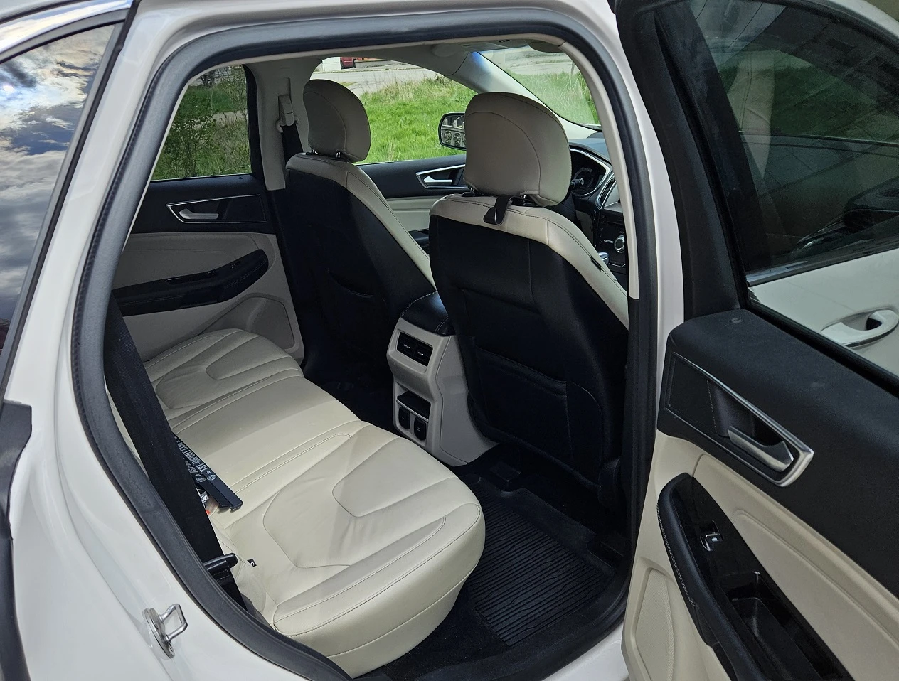 Ford Edge 2.0T AWD Titanium, снимка 10 - Автомобили и джипове - 54266459