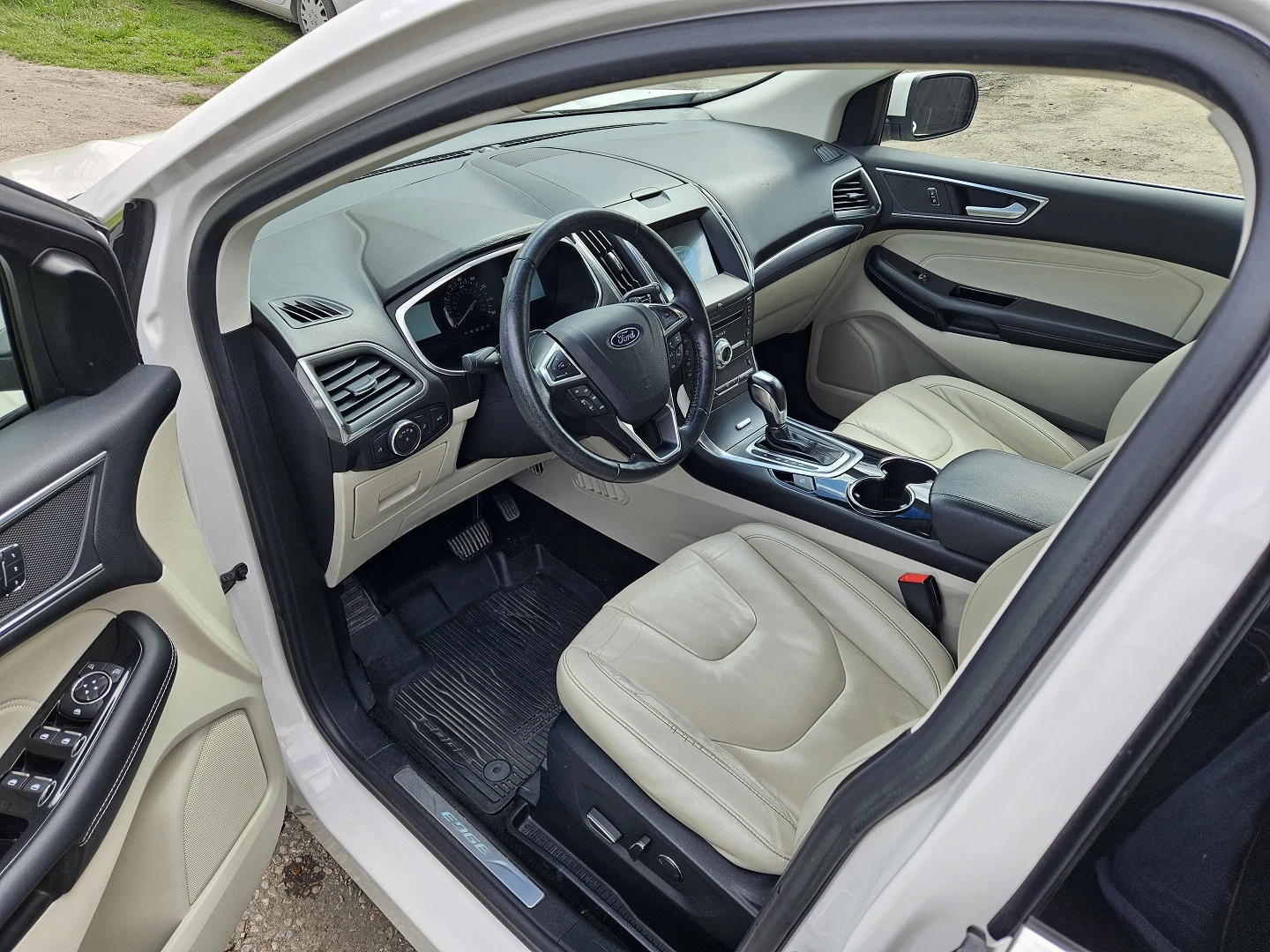 Ford Edge 2.0T AWD Titanium, снимка 7 - Автомобили и джипове - 54266459