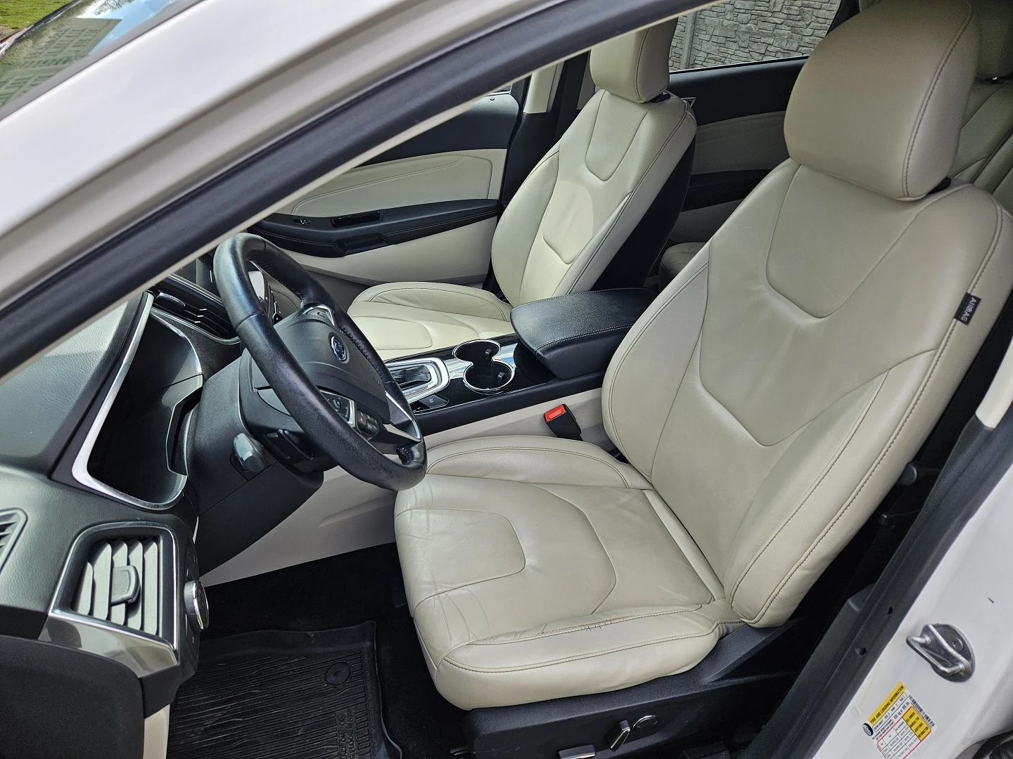 Ford Edge 2.0T AWD Titanium, снимка 11 - Автомобили и джипове - 54266459