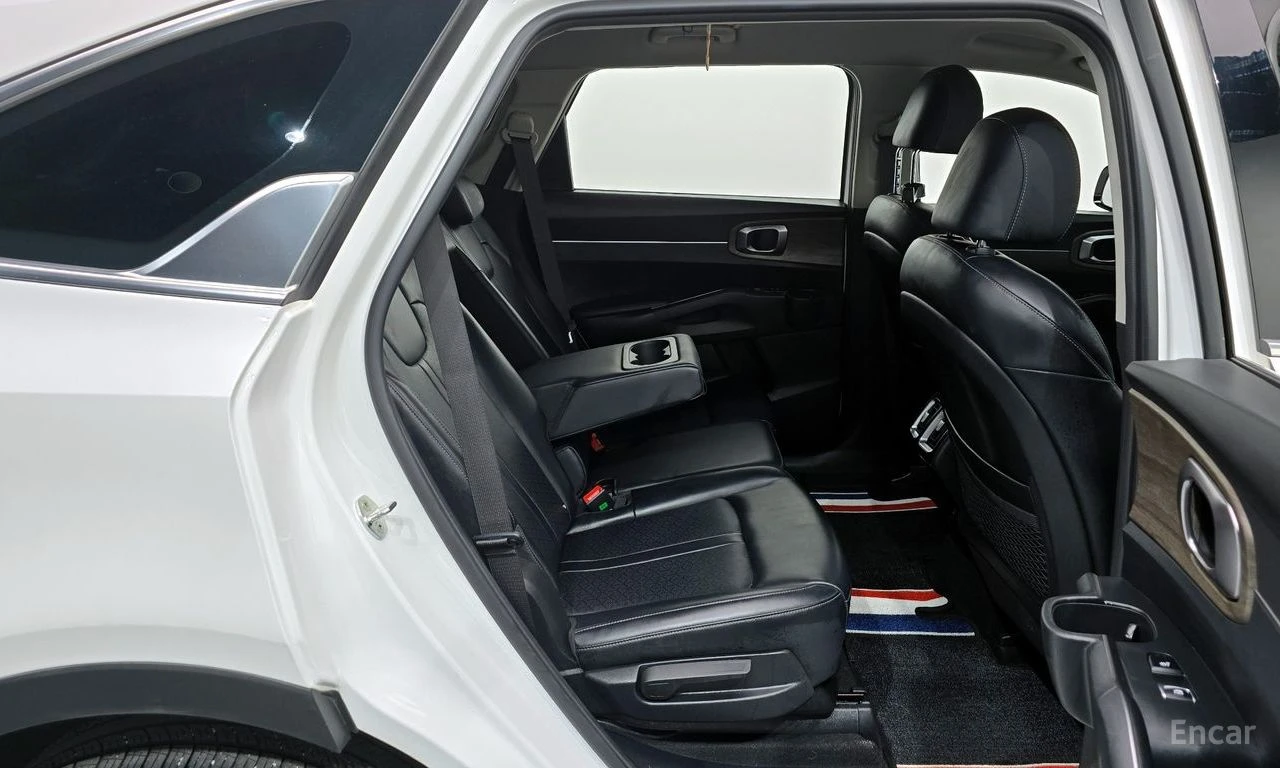 Kia Sorento 2.2* AWD* PRESTIGE* REAR-CAMERA* LANE-ASSIST* , снимка 16 - Автомобили и джипове - 54414989