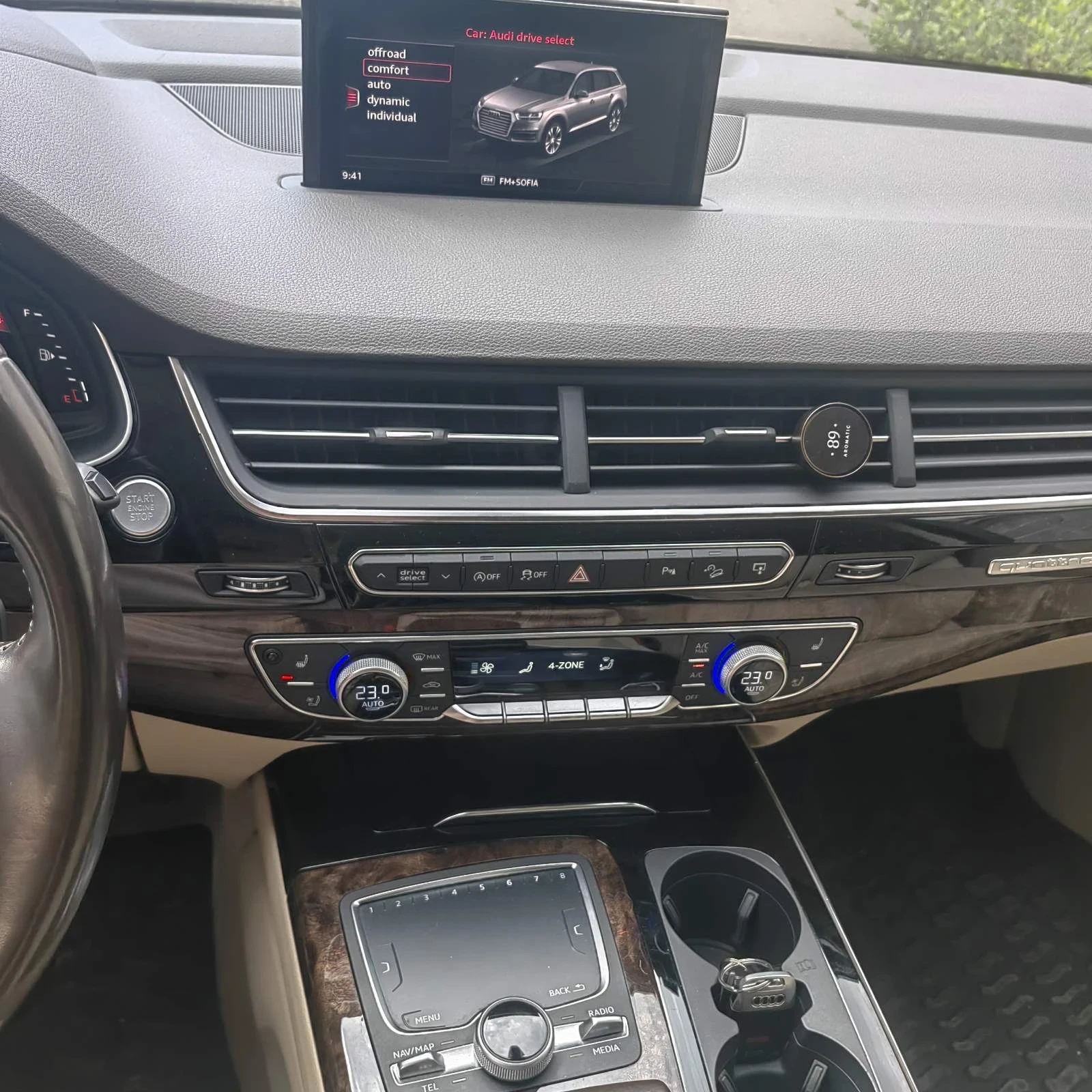 Audi Q7 Prestige 3.0 T, снимка 9 - Автомобили и джипове - 54519253