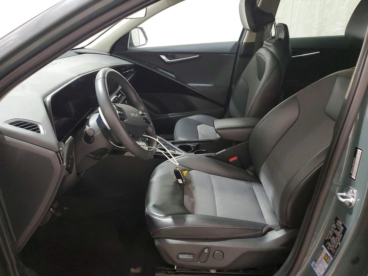 Kia Niro Wind, снимка 7 - Автомобили и джипове - 54624188