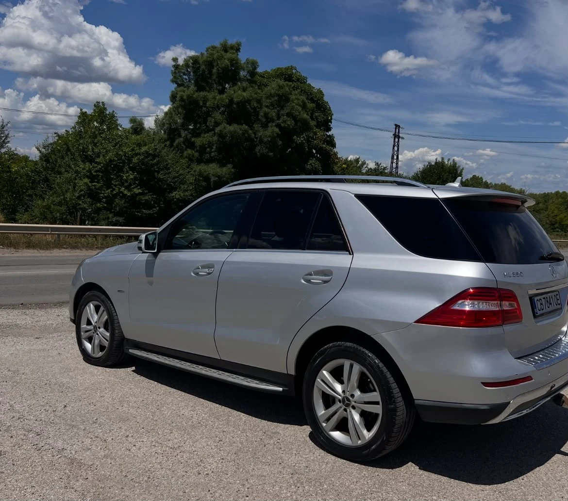 Mercedes-Benz ML 350, снимка 4 - Автомобили и джипове - 55479519