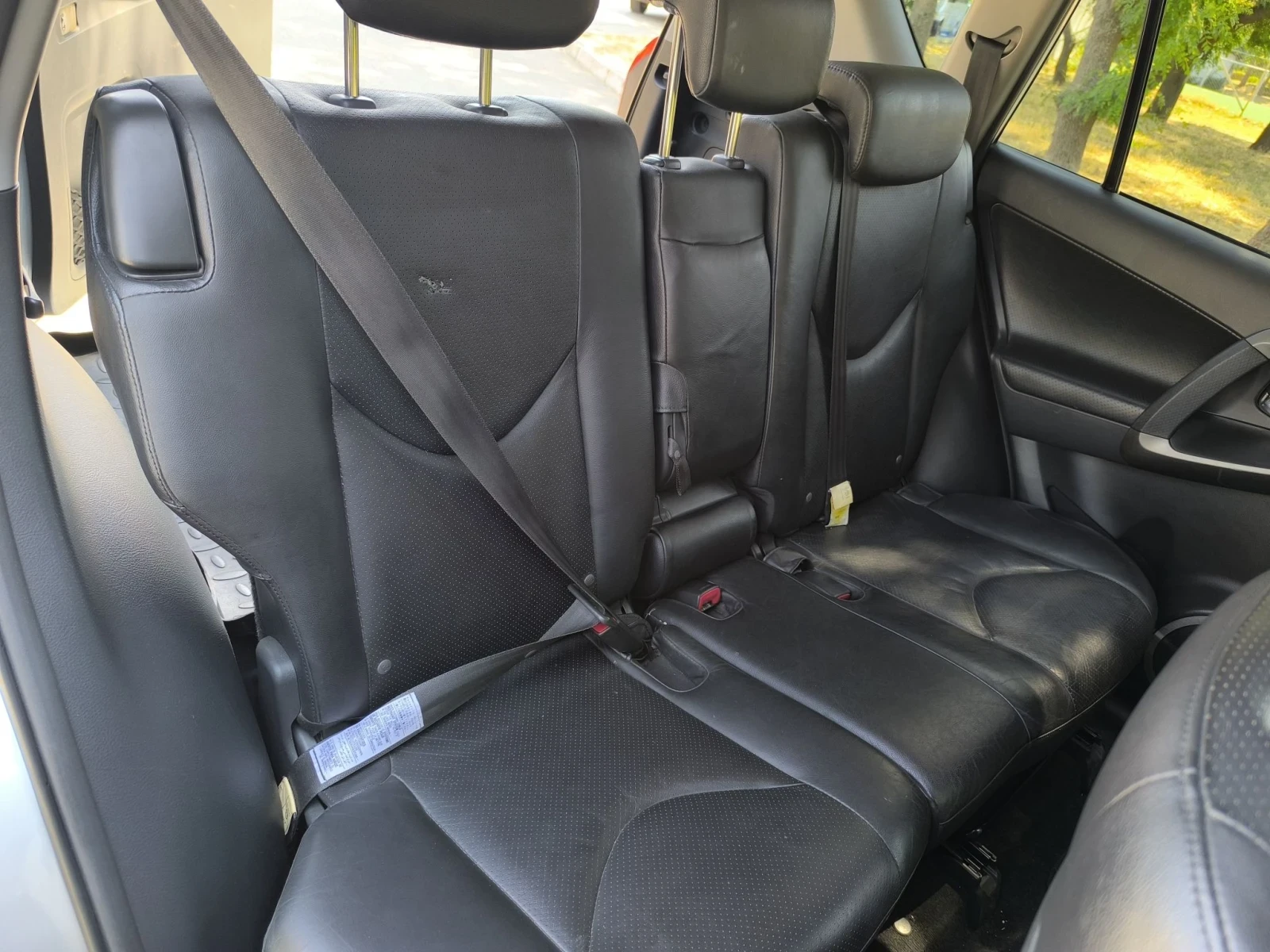 Toyota Rav4, снимка 8 - Автомобили и джипове - 55657189