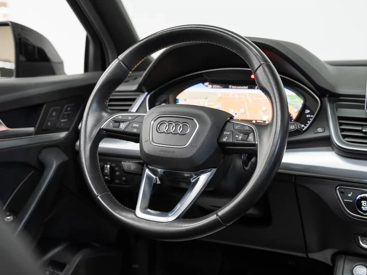 Audi Q5, снимка 12 - Автомобили и джипове - 56227476