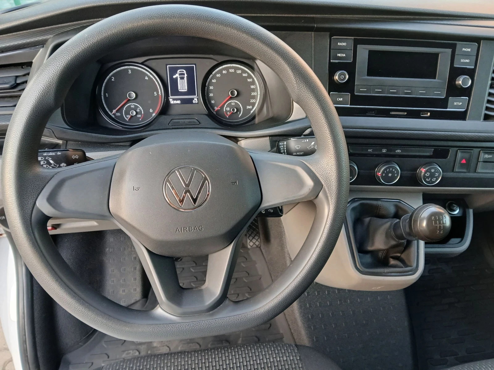 VW Transporter 2.0TDI - изображение 8