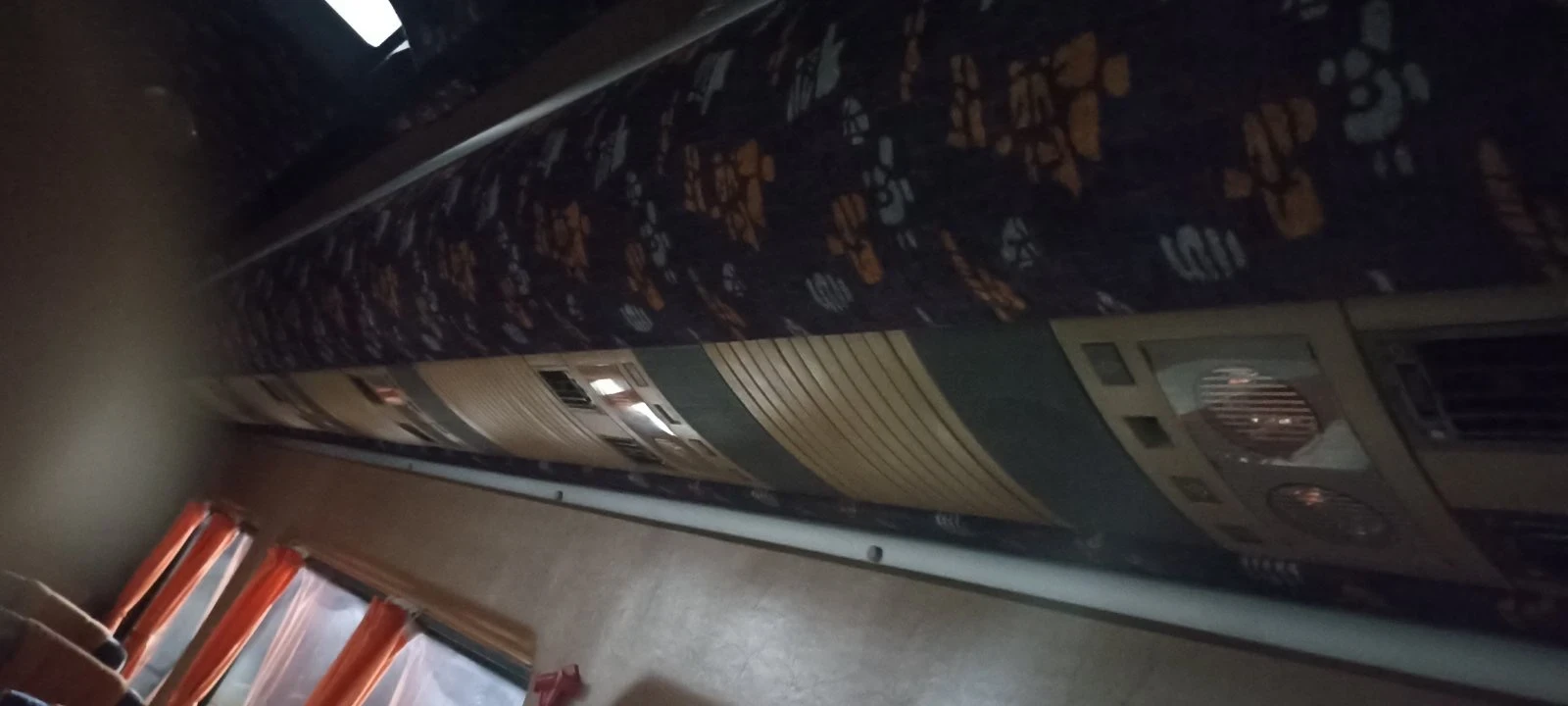 Iveco Daily 3.0d 50-15, снимка 4 - Бусове и автобуси - 54161310