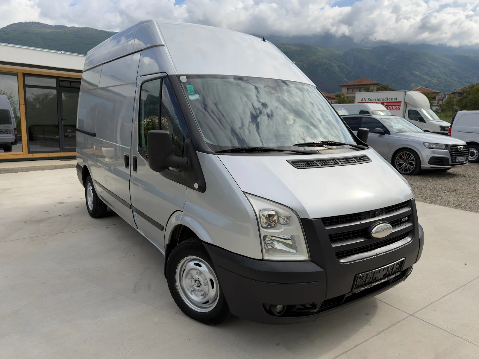 Ford Transit 2.2* 130кс* Климатик* 2ст-Врати* , снимка 3 - Бусове и автобуси - 54605524
