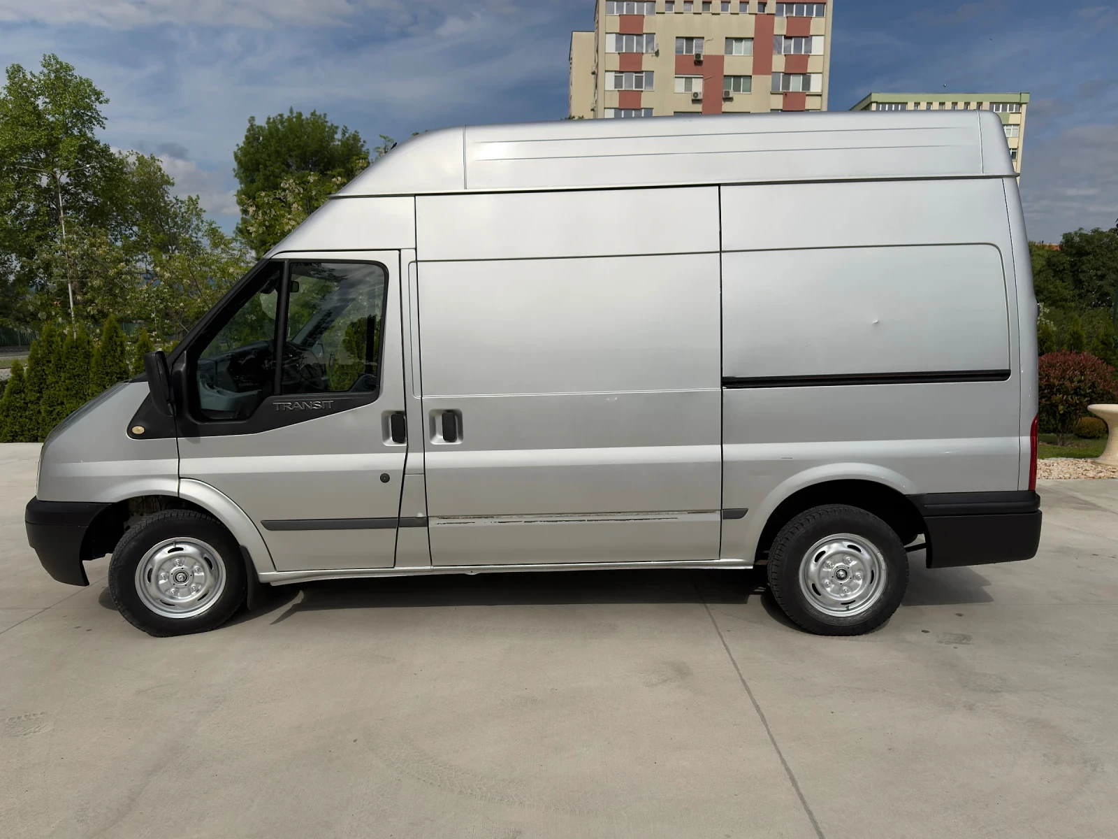 Ford Transit 2.2* 130кс* Климатик* 2ст-Врати* , снимка 5 - Бусове и автобуси - 54605524