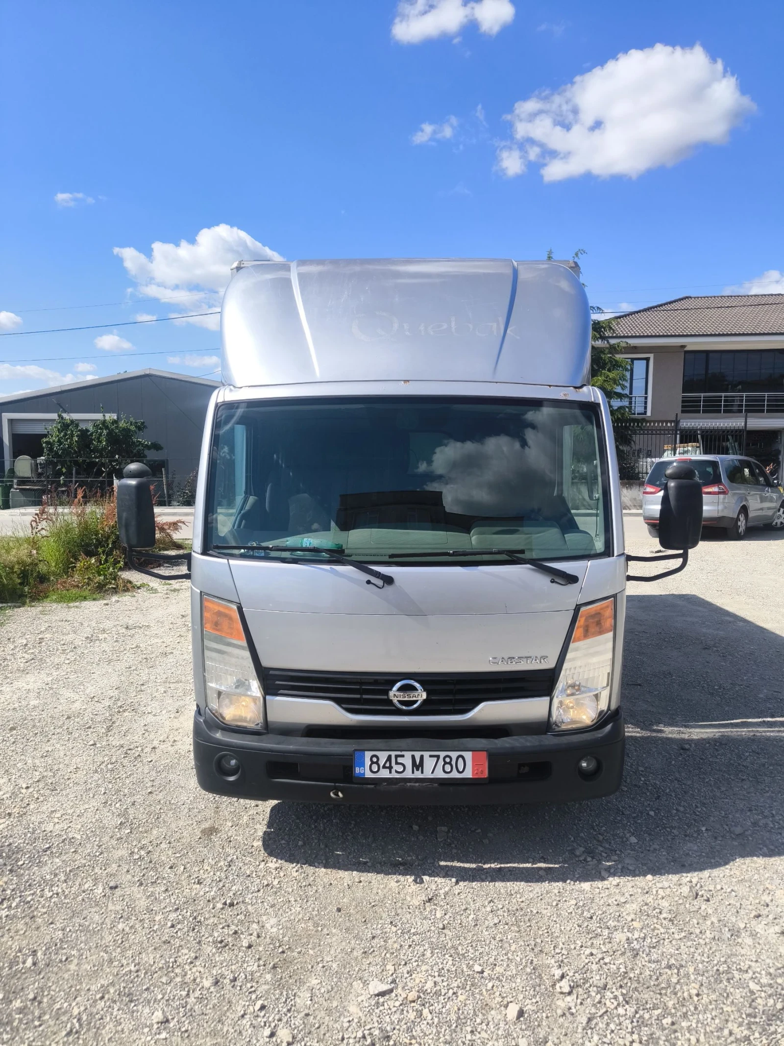 Nissan Capstar 3.0 ТУРБО ФУРГОН С ПАДАЩ БОРД