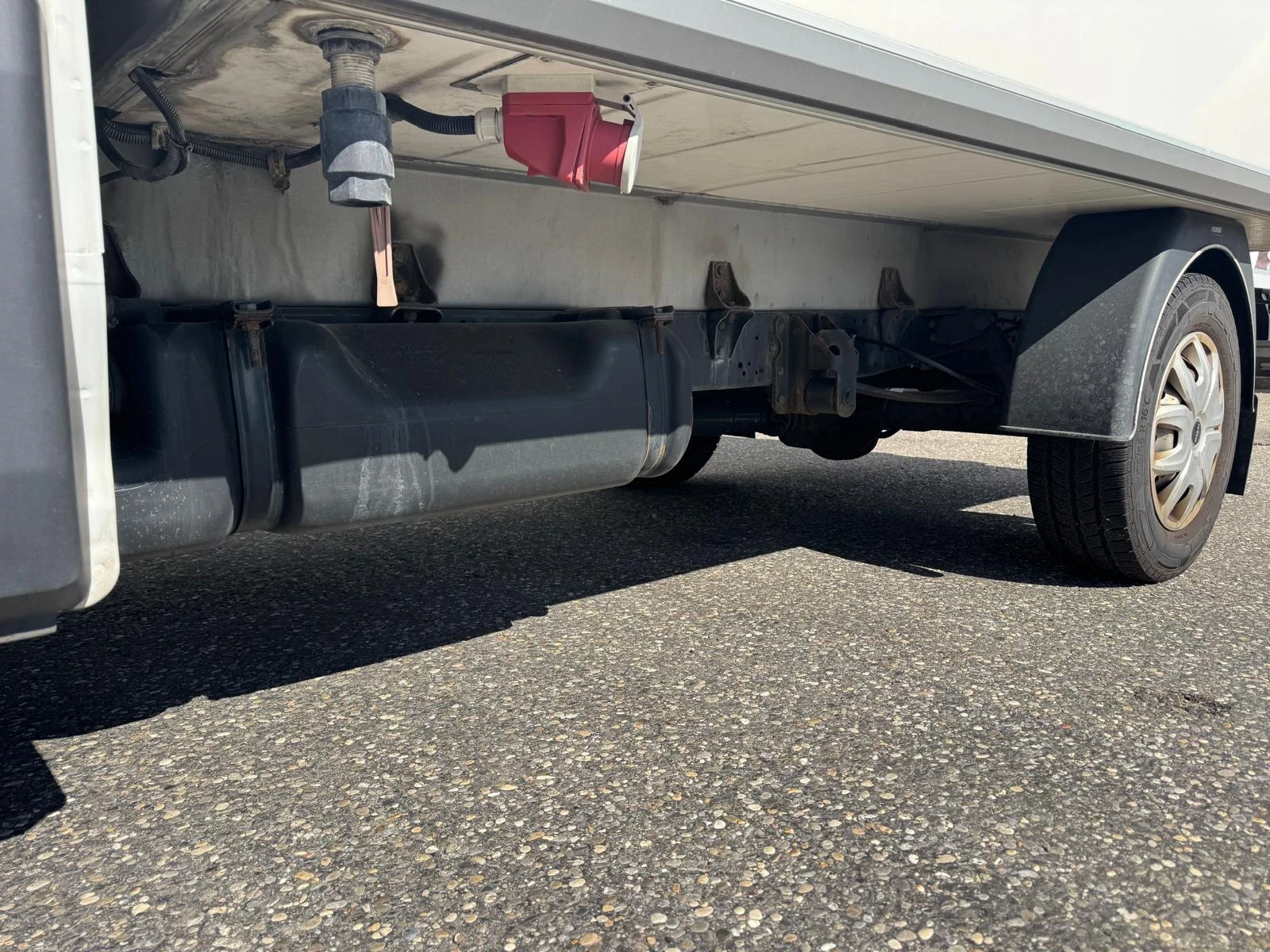 Iveco Daily 35s14* ХЛАДИЛЕН* БОРД* AC* ШВЕЙЦАРИЯ* , снимка 6 - Бусове и автобуси - 56022984