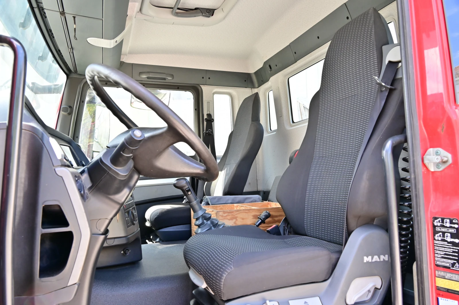 Man Tgs 33.500 6x6HD, снимка 9 - Камиони - 52380455