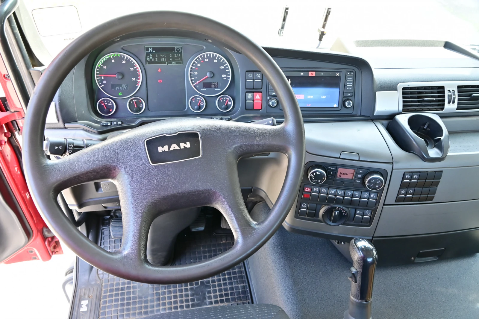 Man Tgs 33.500 6x6HD, снимка 10 - Камиони - 52380455