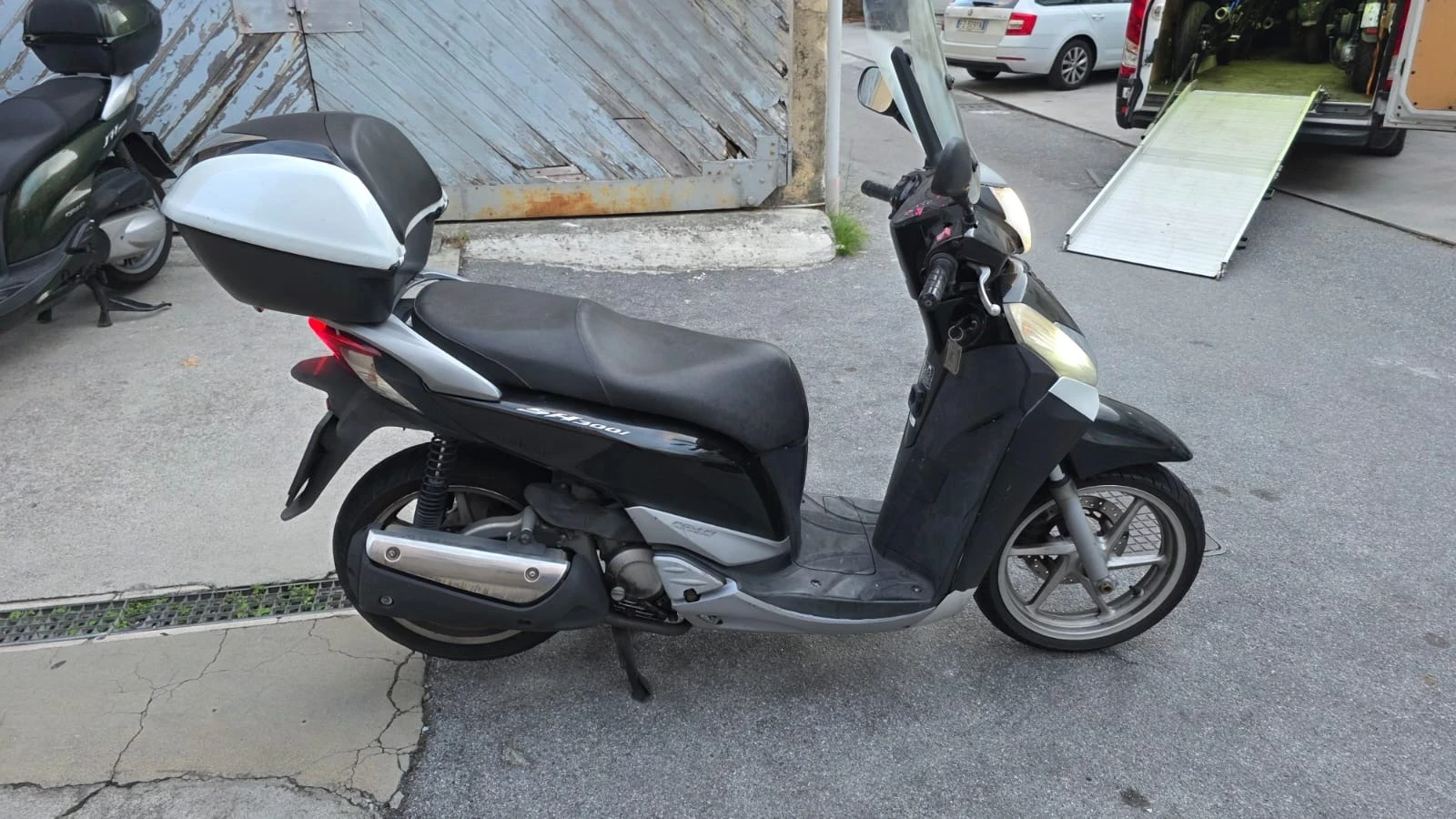 Honda Sh 300i - изображение 2