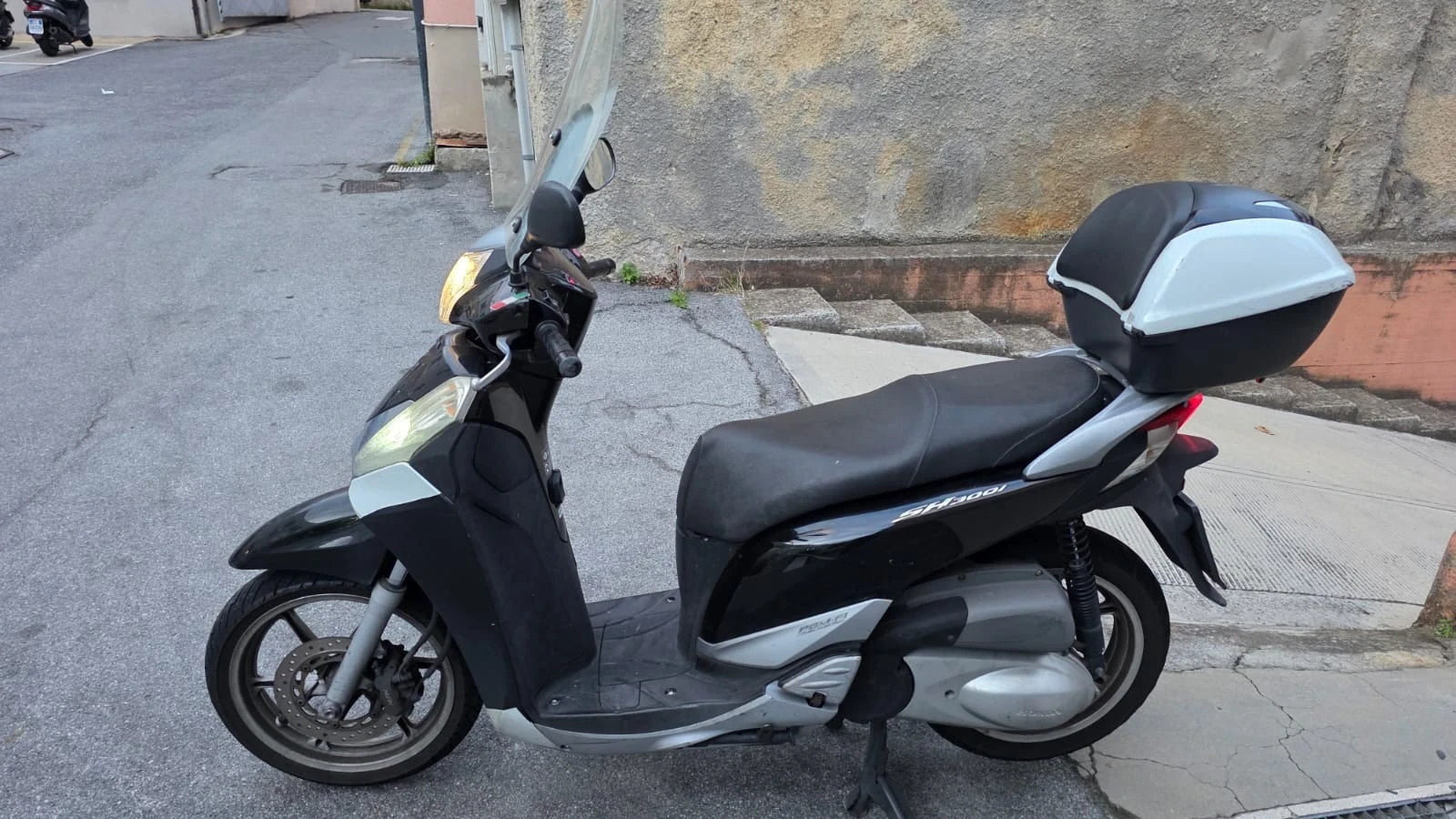 Honda Sh 300i - изображение 3