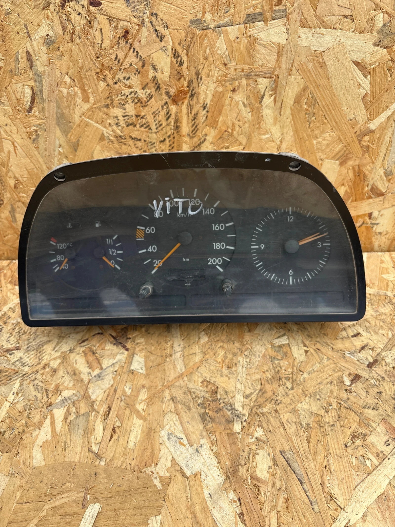 Километраж за Mercedes Vito 1999год.