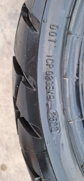 Гуми, снимка 2