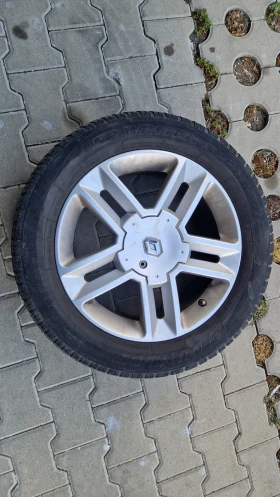        225/55R17  Renault Laguna