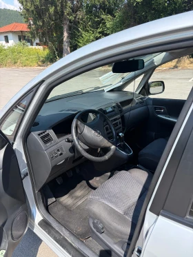 Toyota Corolla verso, снимка 9