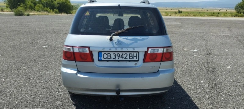 Kia Carens 2.0L CVVT+ газ, снимка 8 - Автомобили и джипове - 46745890